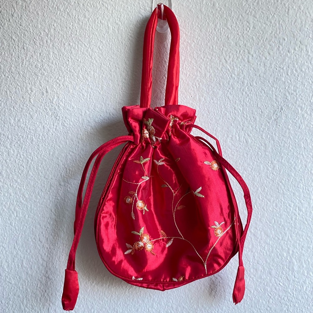 Embroidered mini pouch purse